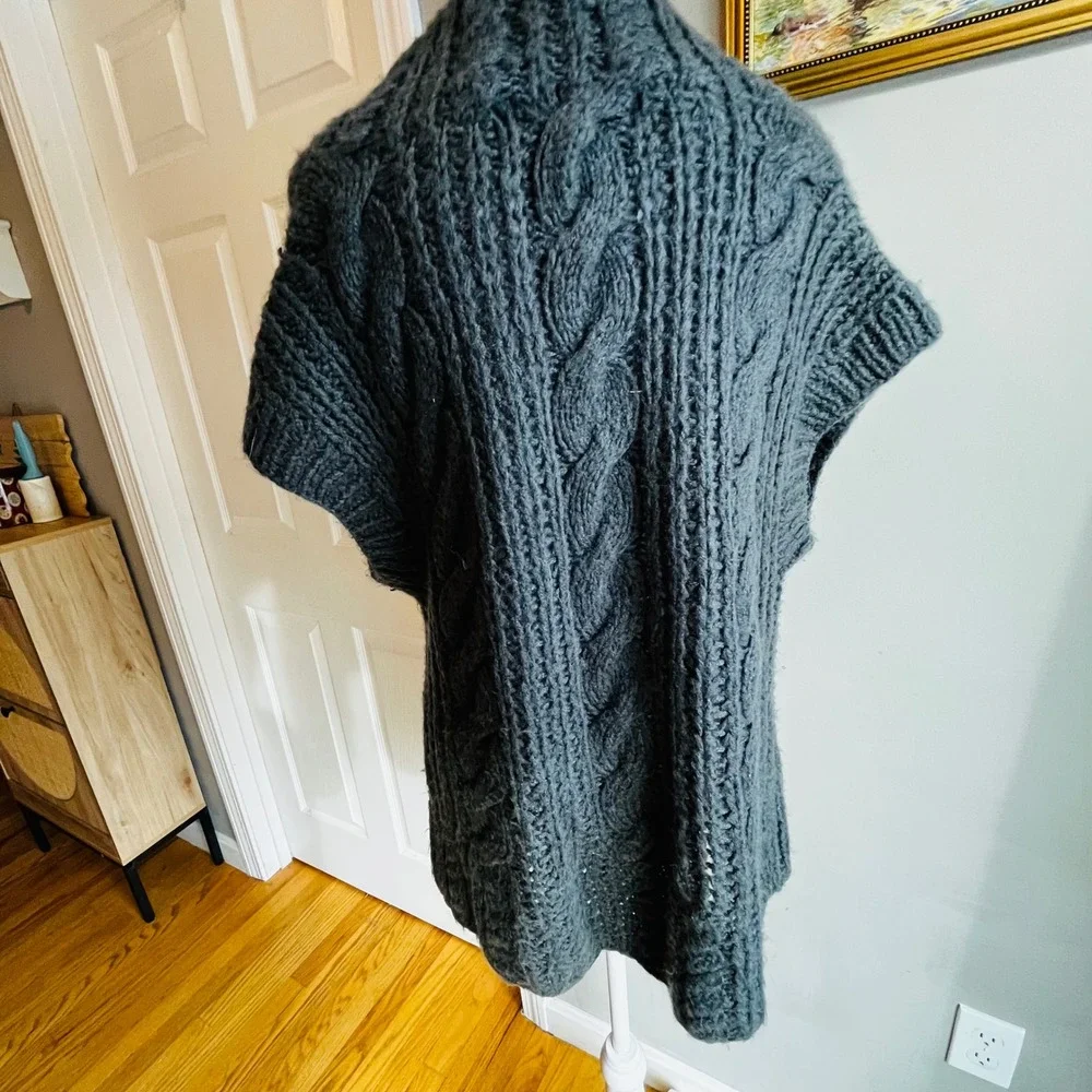 Kikit Women's Cable Knit Sweater Vest Cardigan Grey Size M Shawl CottageCore